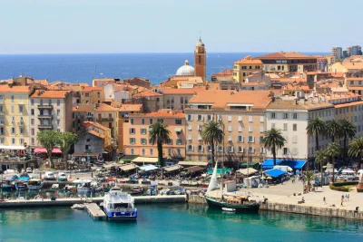 Location vacances en corse